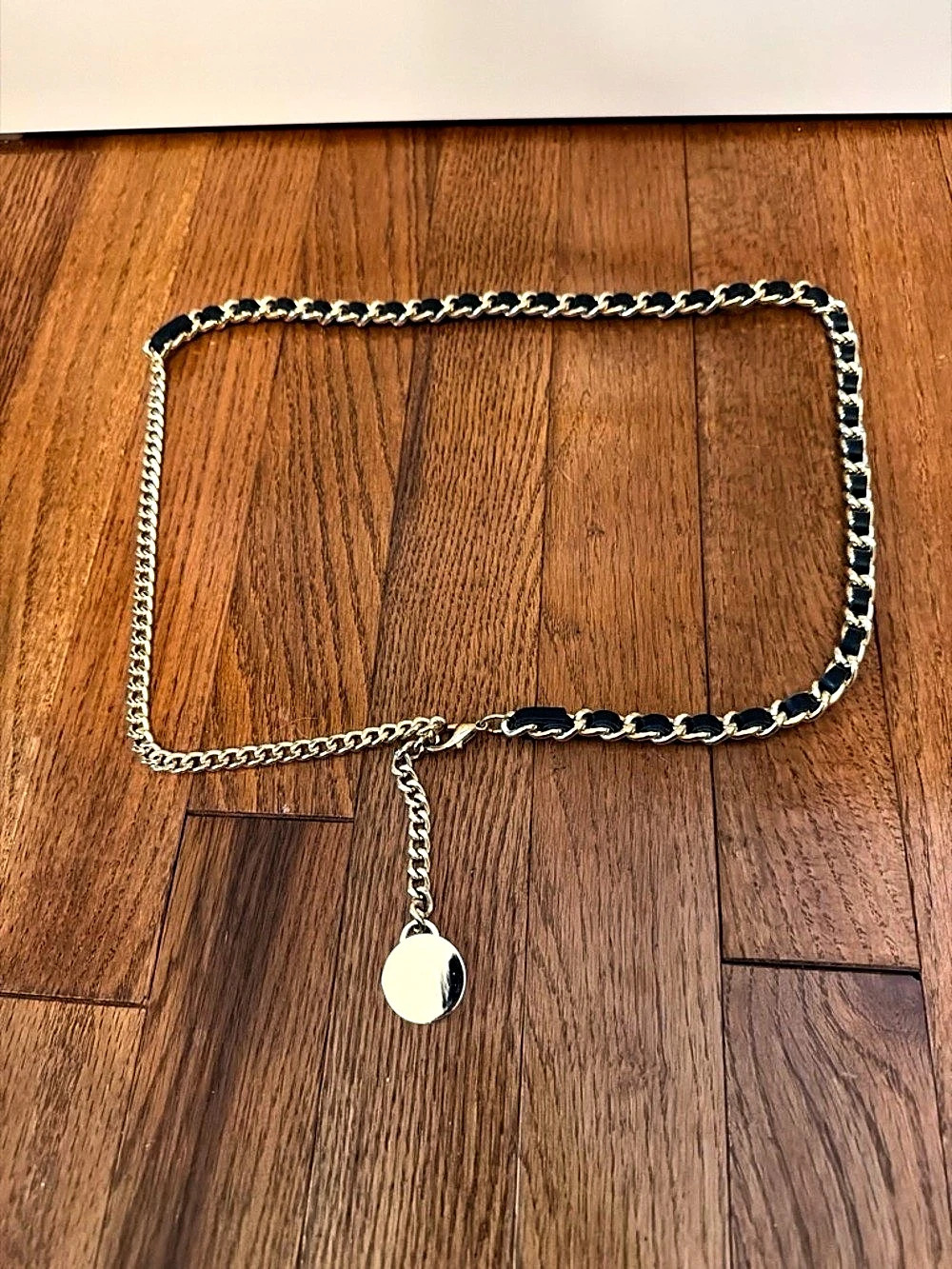 Chain Belt in Black & gold Like New